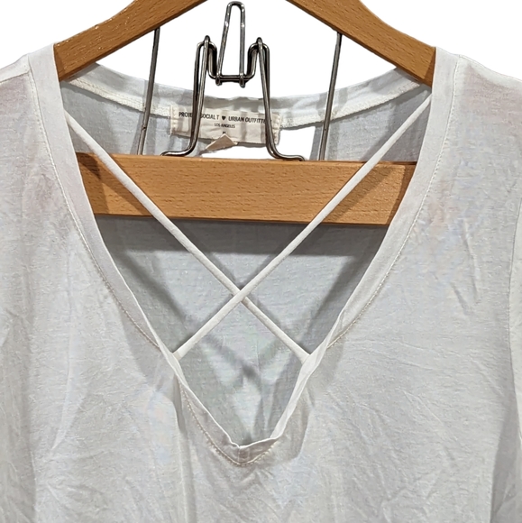 Project Social T Urban Outfitters 100% Modal Short Sleeve T-Shirt Size Medium - Picture 3 of 8